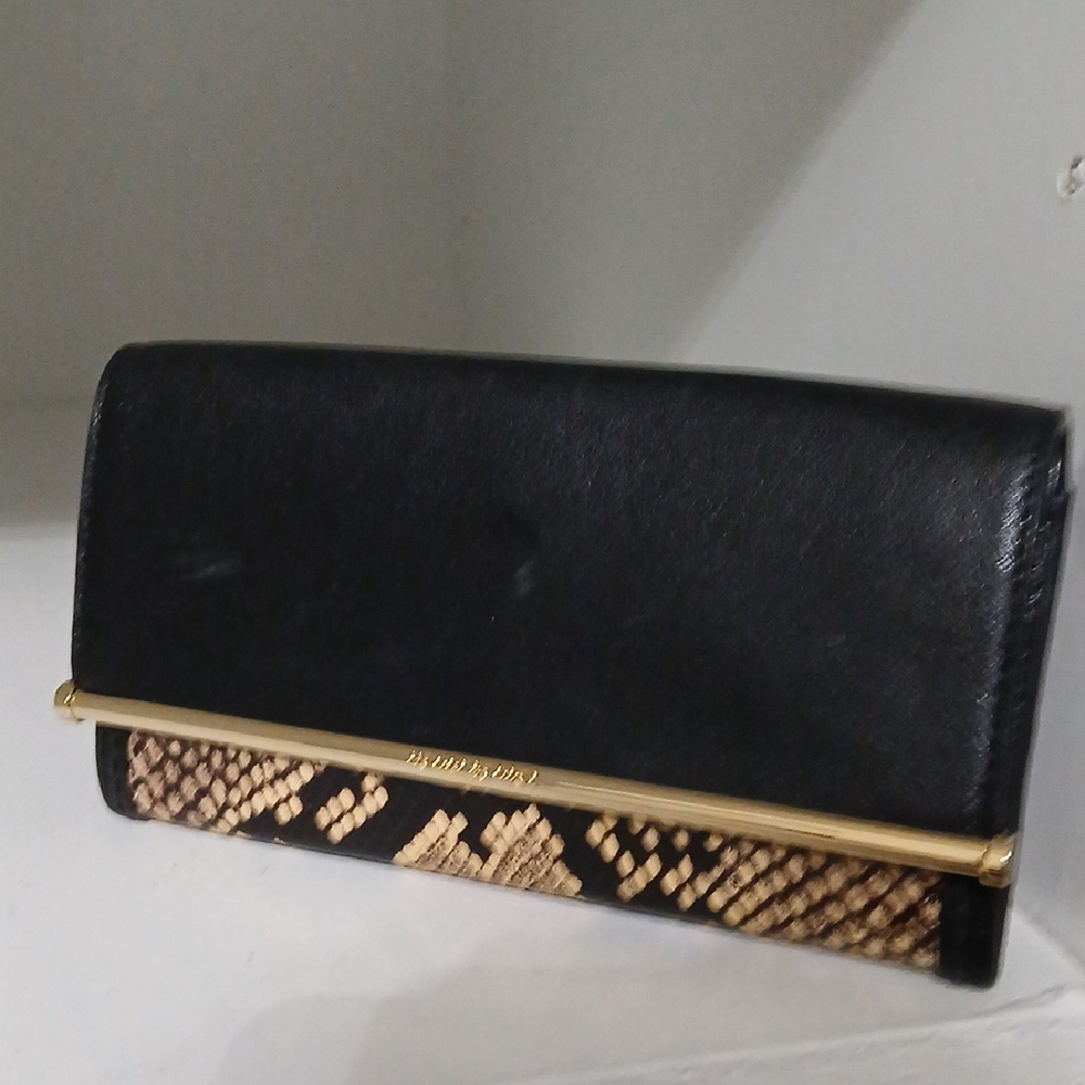 Henri Bendel Black and Gold Women's LG Wallet